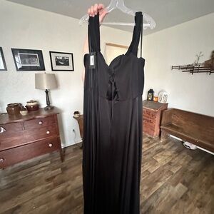 Chic Black Maxi Dress